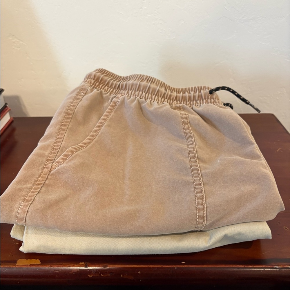 2 Pairs Boys Shorts Size XL (14) – Cat & Jack Chino + Pull-On Style – Tan/Khaki